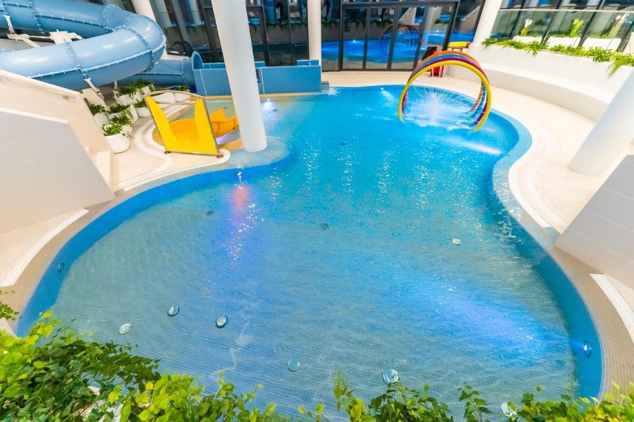 Appartamento Wave, Polanki Aqua W Kolobrzegu, Free Garage, Swimming Pool, Sauna And Other! Esterno foto