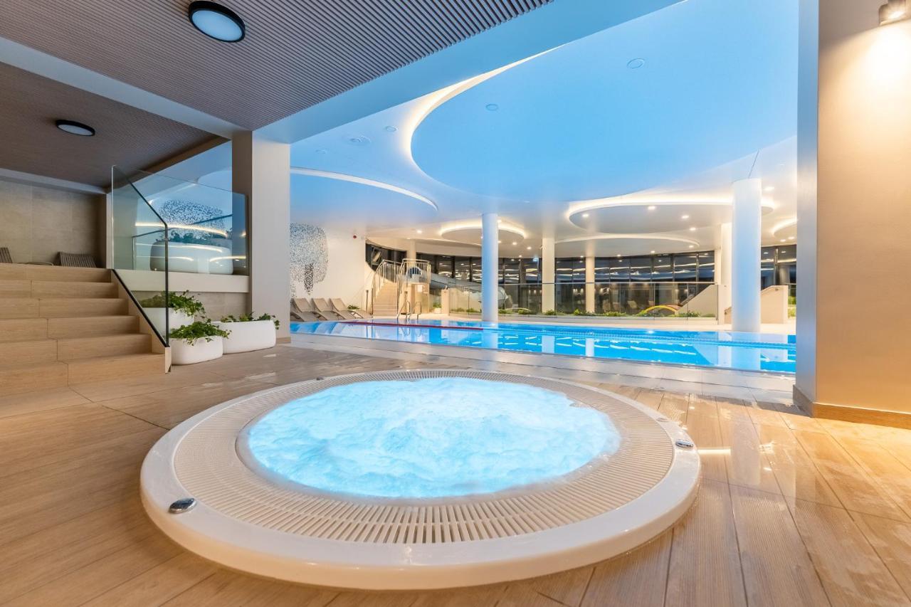 Appartamento Wave, Polanki Aqua W Kolobrzegu, Free Garage, Swimming Pool, Sauna And Other! Esterno foto