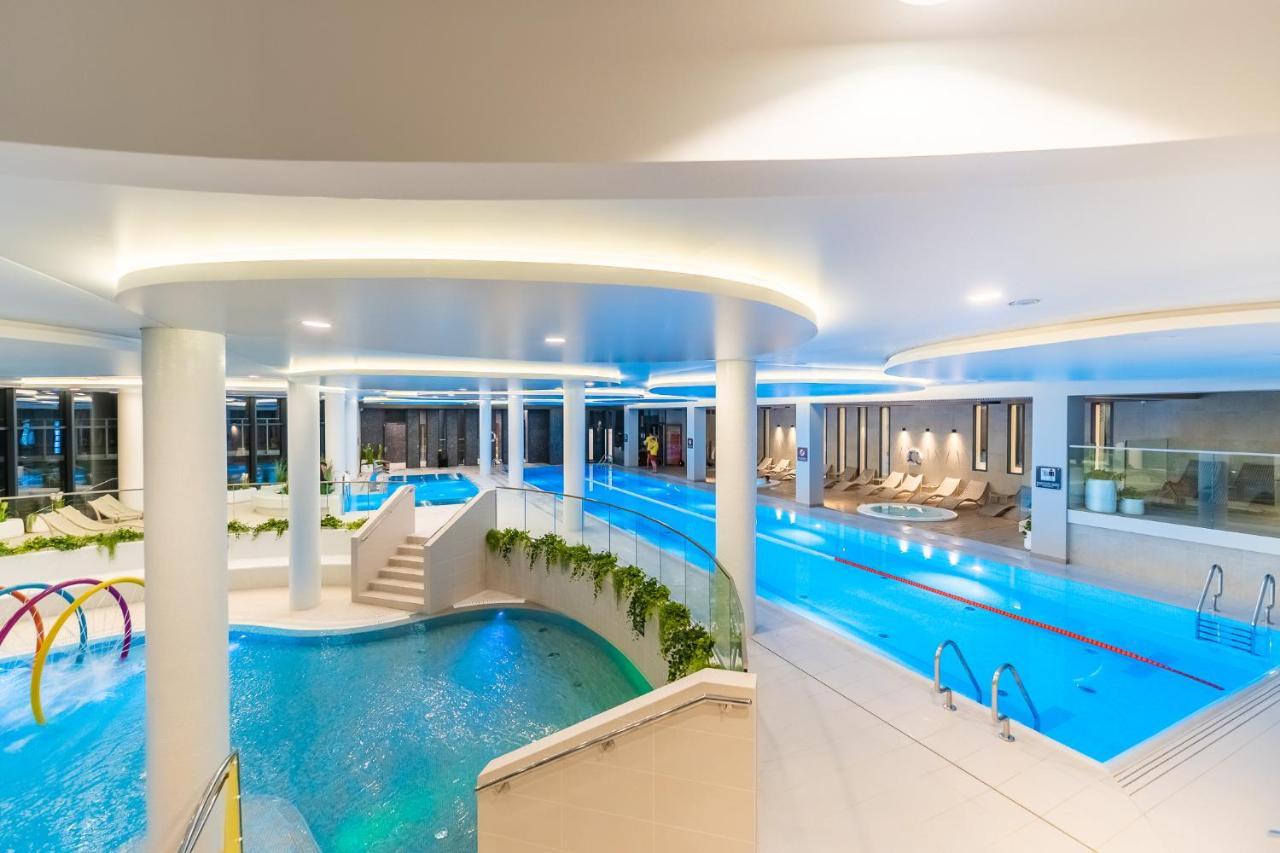 Appartamento Wave, Polanki Aqua W Kolobrzegu, Free Garage, Swimming Pool, Sauna And Other! Esterno foto