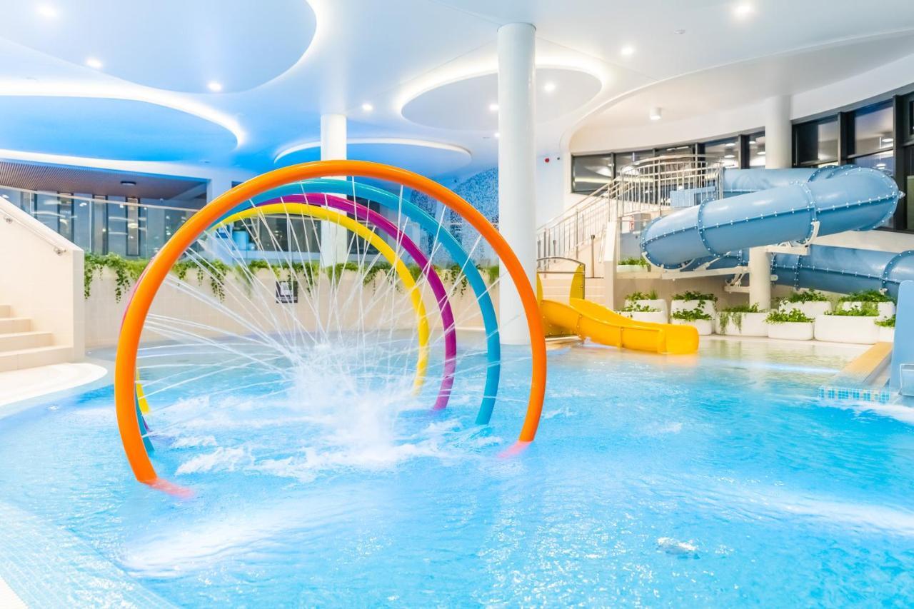 Appartamento Wave, Polanki Aqua W Kolobrzegu, Free Garage, Swimming Pool, Sauna And Other! Esterno foto