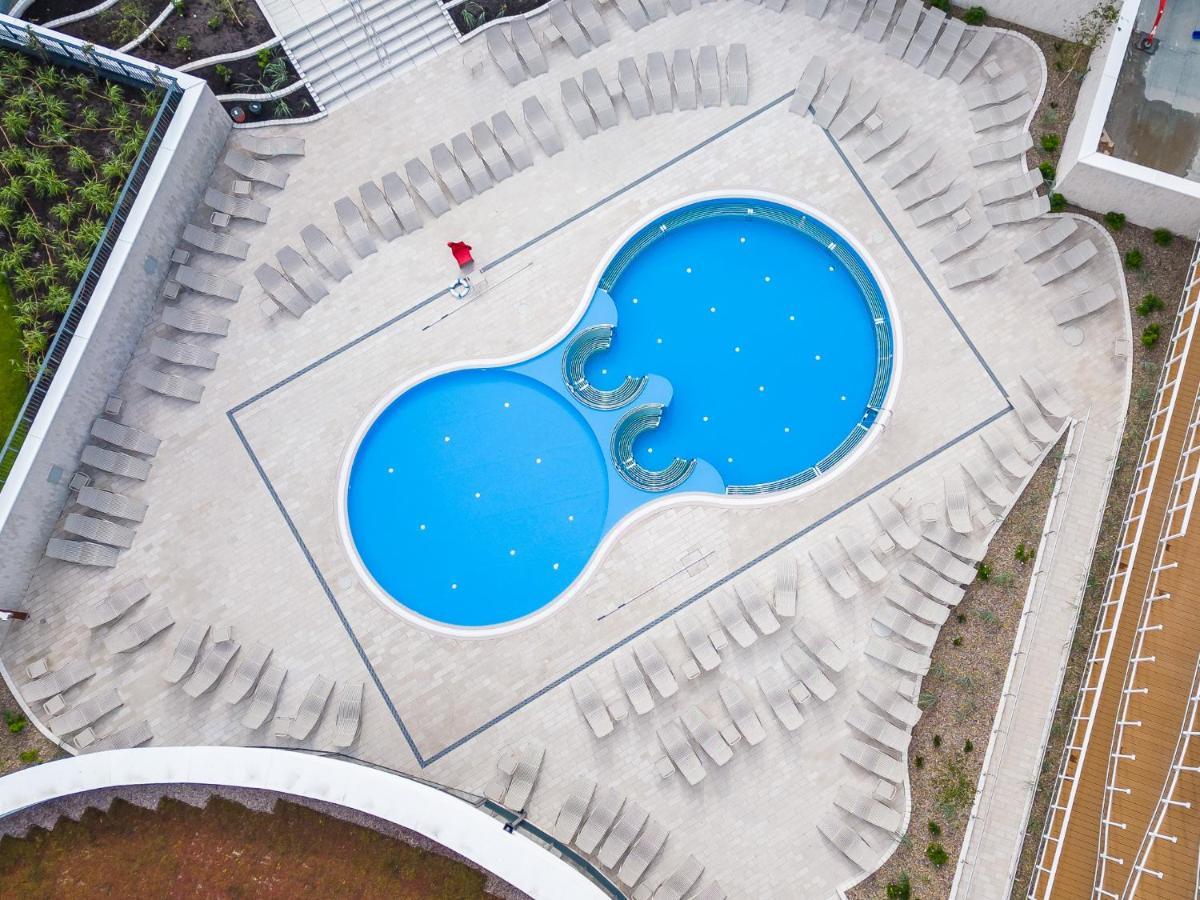 Appartamento Wave, Polanki Aqua W Kolobrzegu, Free Garage, Swimming Pool, Sauna And Other! Esterno foto