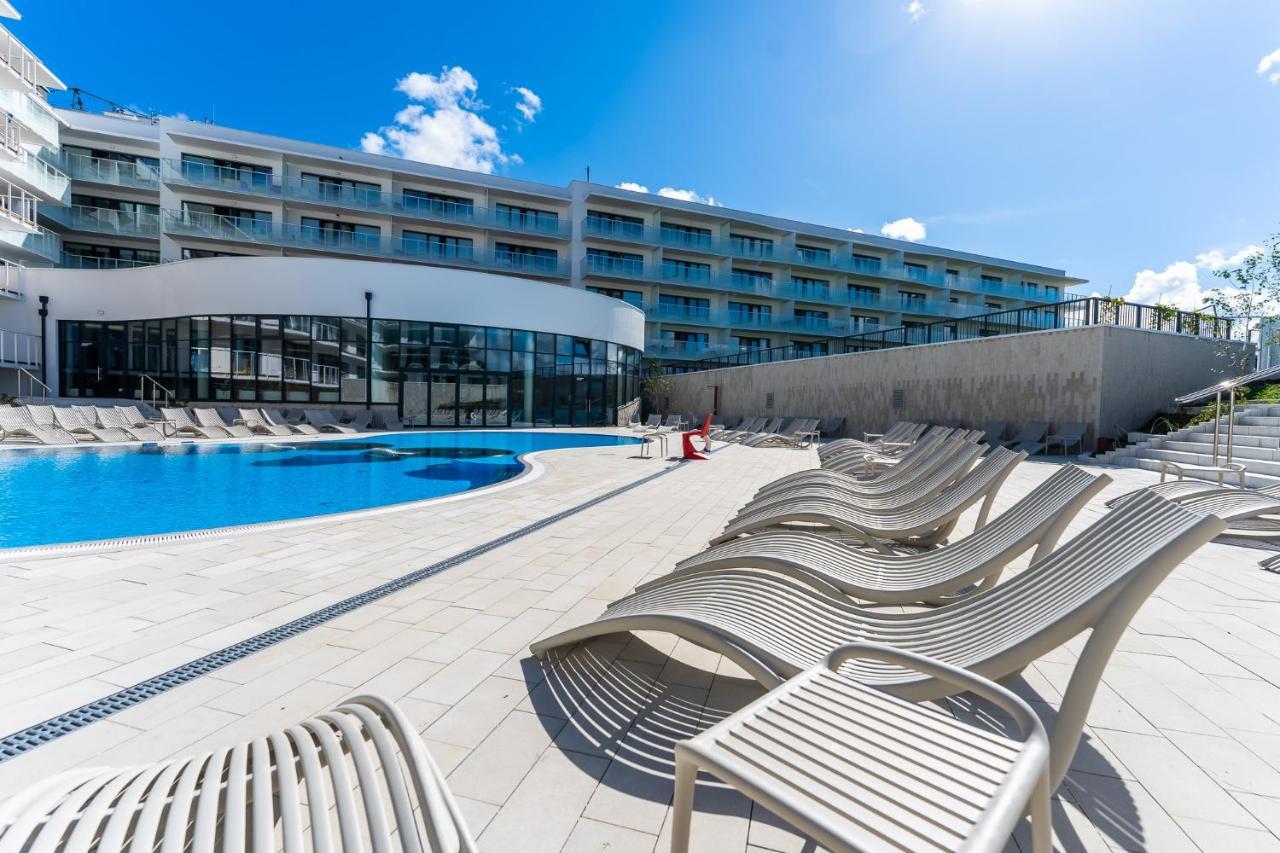 Appartamento Wave, Polanki Aqua W Kolobrzegu, Free Garage, Swimming Pool, Sauna And Other! Esterno foto